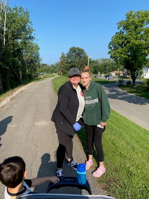 Buchanan Employees Cleaning up the Fort Wayne River Greenway