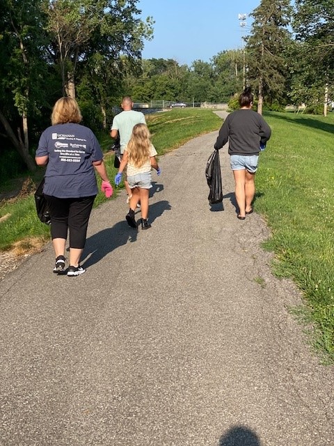 Buchanan Employees Cleaning up the Fort Wayne River Greenway